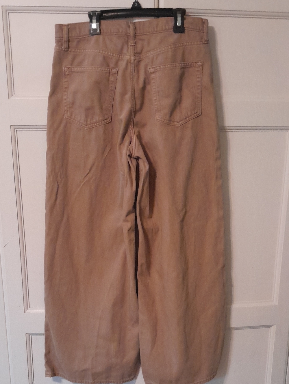 GAP Baggy Mid Rise Khaki Pants - Picture 2 of 3